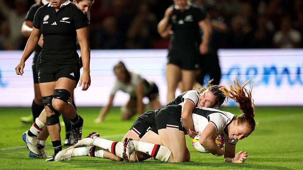 Stunning Canada overcome the Black Ferns to progress to grand finale