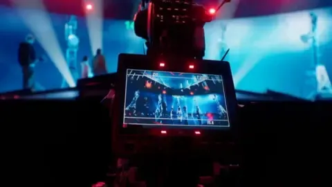 Russia’s Alternative to the European Song Contest Proves to Be Not as Camp, Rather State-Driven